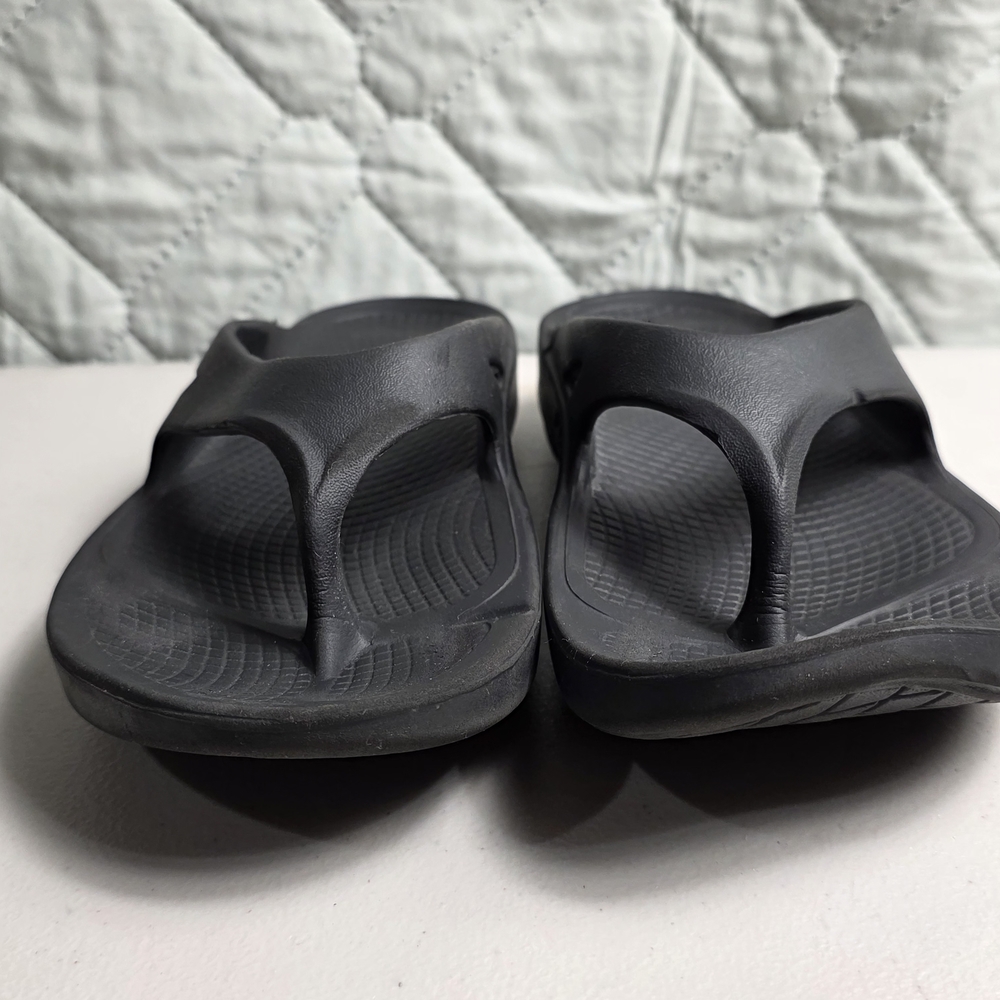 OOFOS Ooriginal Recovery Comfort Sandal Flip Flop 
Size Mens 5
Womens 7
 Black - Picture 4 of 10